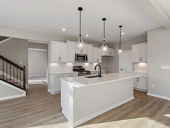 3rd image of 2599 Golden Leaf Dr