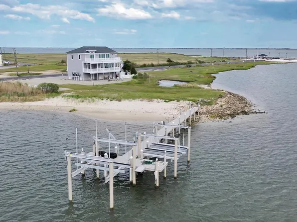 1220 S Green St, Tuckerton, NJ 08087