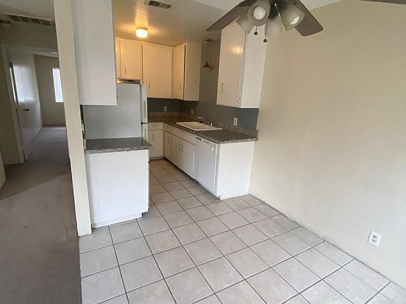 4th image of 880 Greenfield Ave APT M