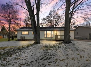 2110 Barclay Ave, Shelby Township, MI 48317