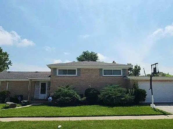 9508 Oliphant Ave, Morton Grove, IL 60053