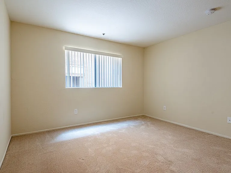 Riverside Terrace Apartments — Photo 22