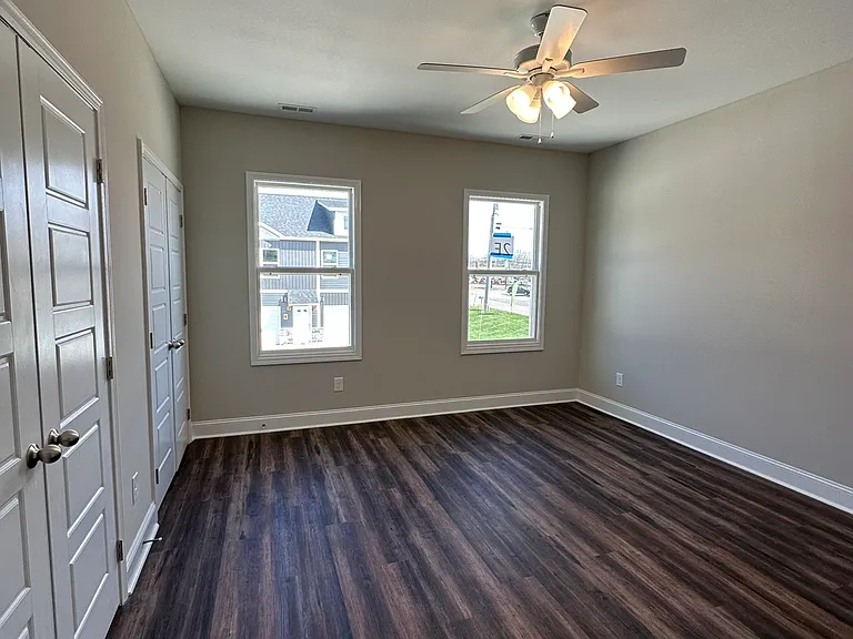 119 W Rossview Rd #2-I — Photo 9