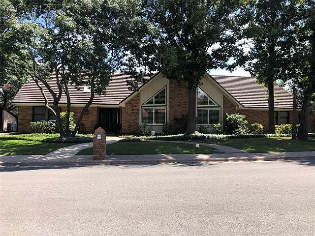 1st image of 31 Glen Abbey St