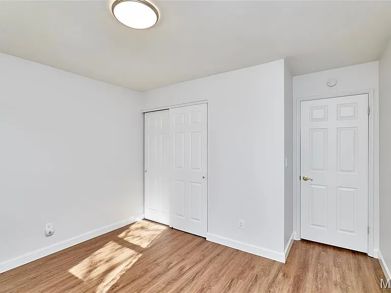 415 Trail Grove Ct — Photo 30