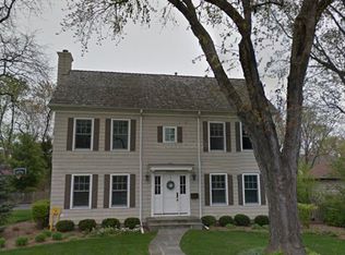 2218 Ash Ln, Northbrook, IL
