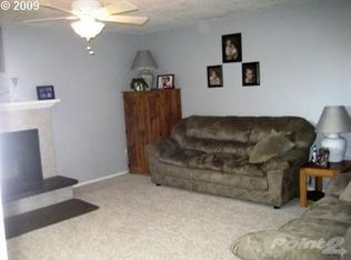 262 SE Pierce St, Estacada, OR 97023