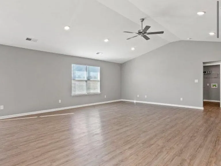 138 Landry Ln — Photo 4