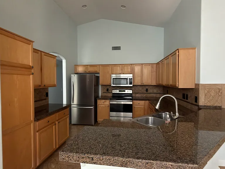 3870 E Redfield Ct — Photo 6