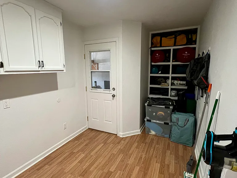 101 Eastside Cir — Photo 17