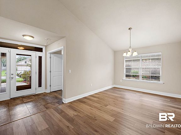 4th image of 273 Wyatt Ct