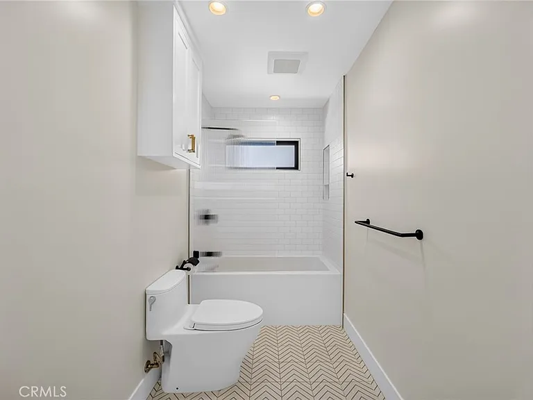 17 Monarch Bay Dr — Photo 33