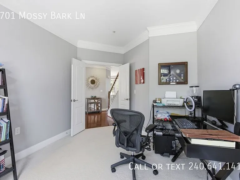 9701 Mossy Bark Ln — Photo 16