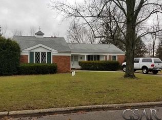1005 Meadow Dr, Owosso, MI 48867