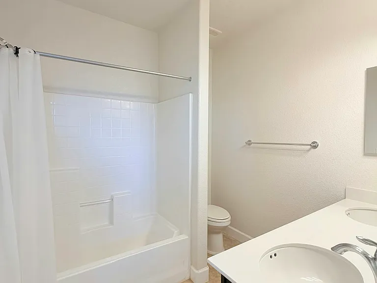 2133 Salice Way — Photo 13