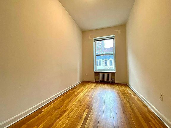 5th image of 117 W 69th St #5A1
