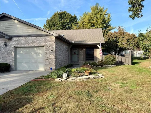 313 Hickory Bnd, Belleville, IL 62223