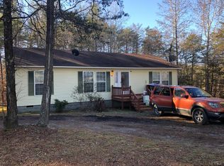 1075 River View Dr, Nathalie, VA 24577