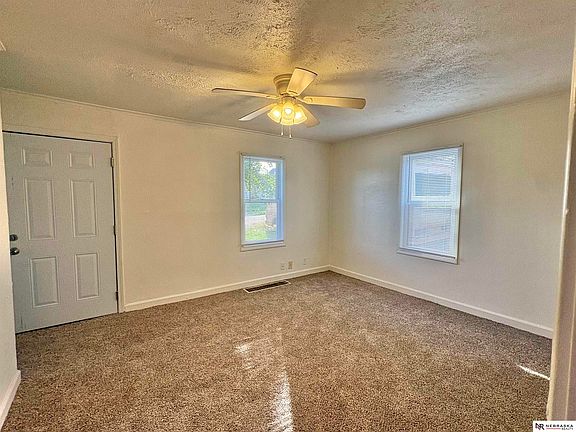 5th image of 5014 N 36th St