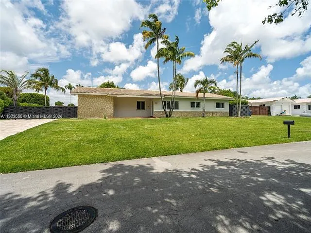 10841 SW 127th St — Photo 19