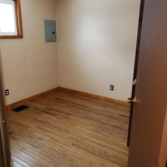 206 E Moore Ave — Photo 6