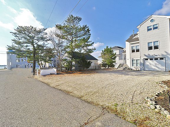2nd image of 5810 Barnegat Ave