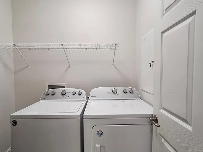 1931 Tara Ct #204 — Photo 11
