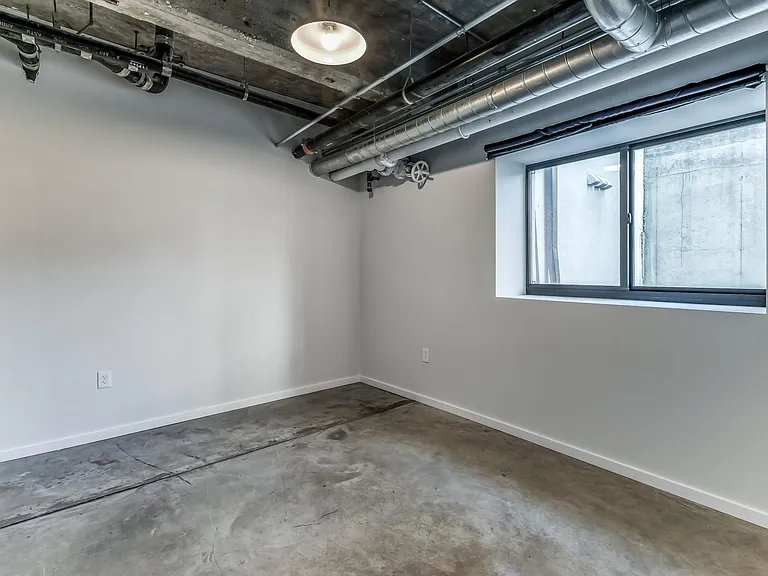 Brown Street Lofts — Photo 19