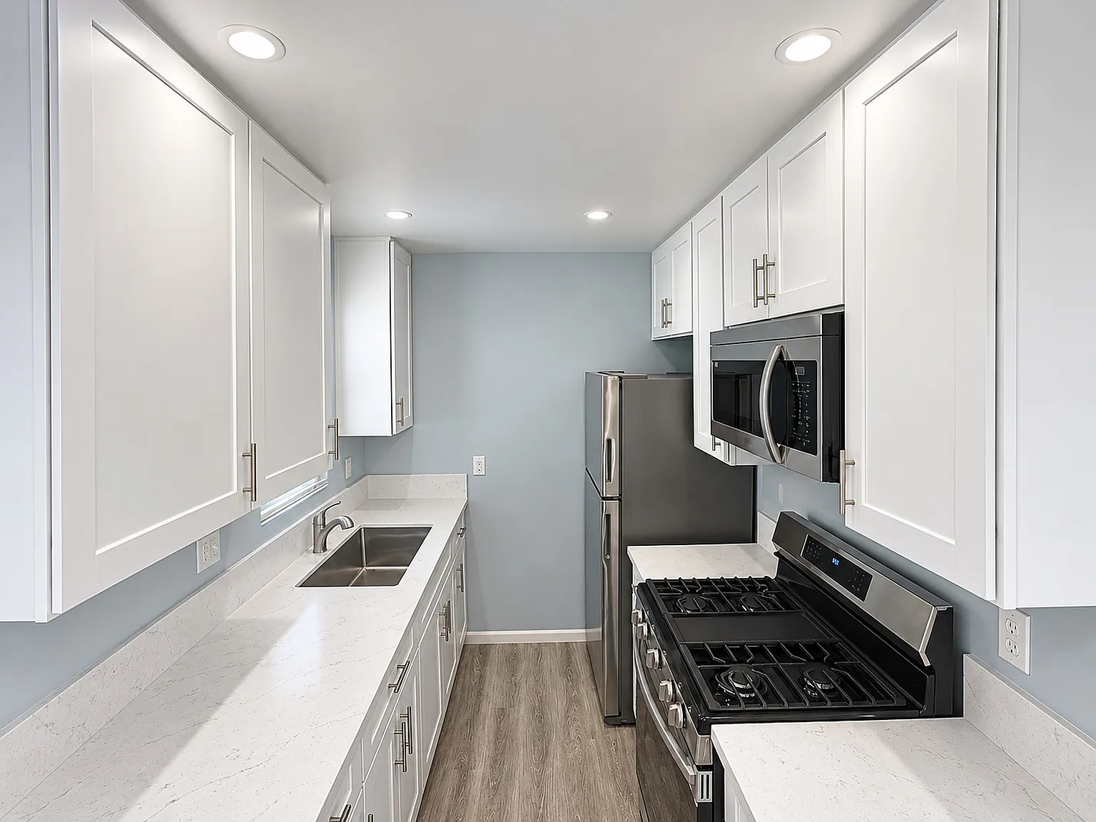 4842 Santa Cruz Ave — Photo 4