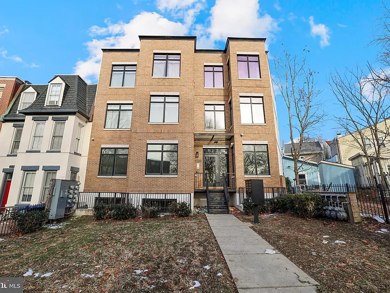 1220 Potomac Ave SE #3 — Photo 19