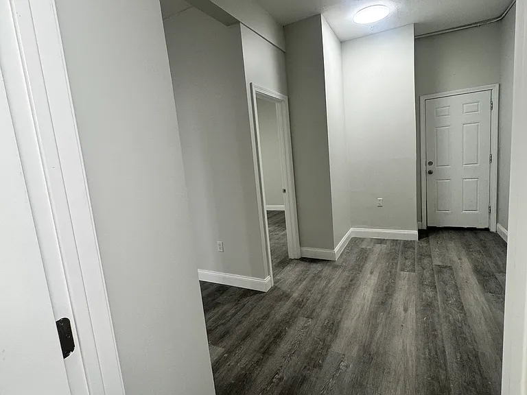 7 McCabe Ct #1 — Photo 11