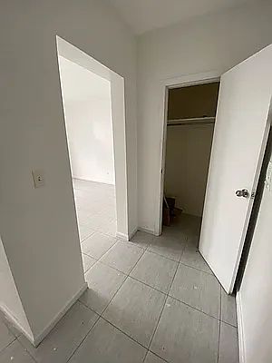 5th image of 554 Hinsdale St #C7