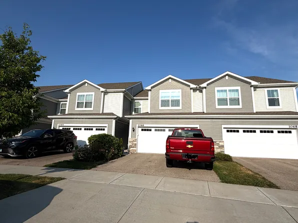 1066 Moraine Dr, South Elgin, IL 60177