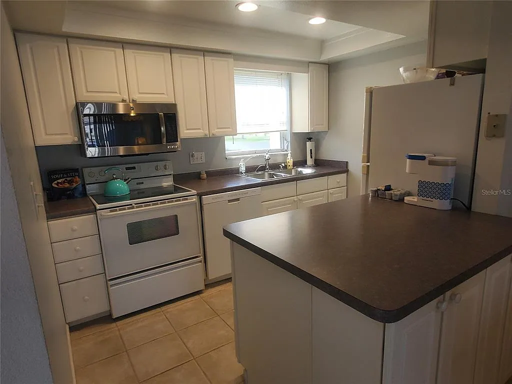 2 bed, 2.0 bath, 1114 sqft, $2,200 — Photo 4