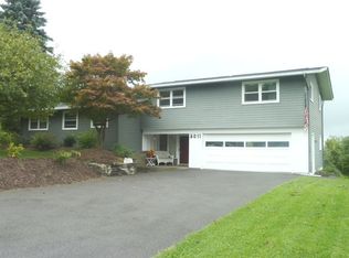 5011 Greenview Ter, Syracuse, NY 13215