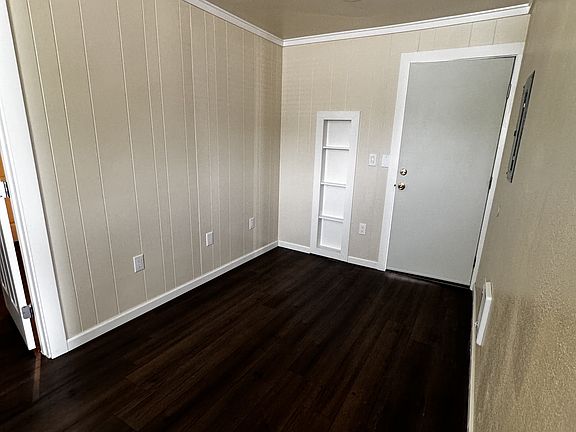 2nd image of 125 Main St #4