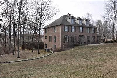 2nd image of 7706 Highland Ct