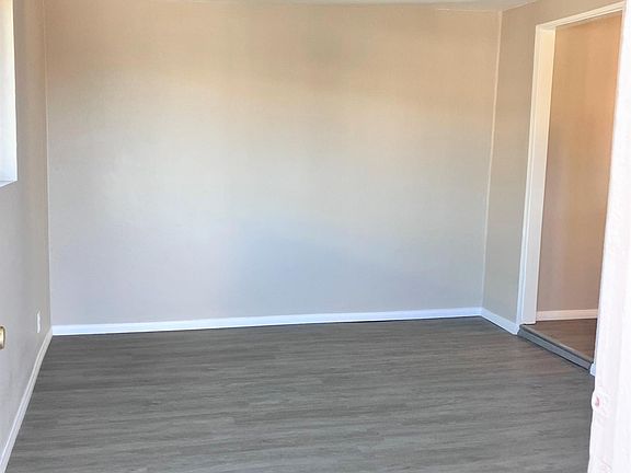 5th image of 733 49th St