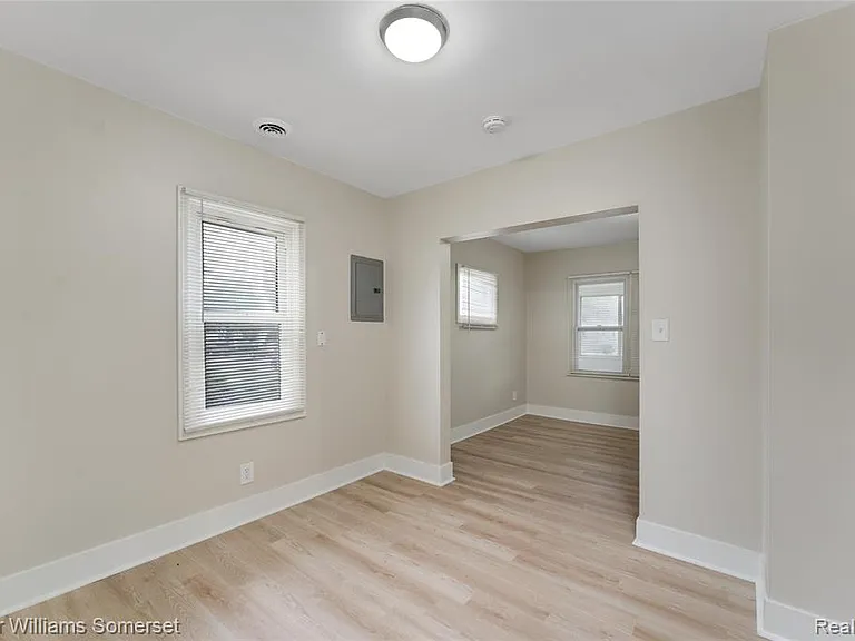 24646 Tuscany Ave — Photo 14