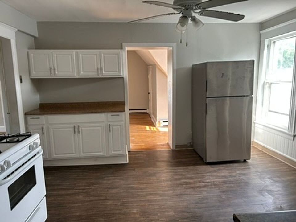 1st image of 75 Turner Ave Floor 3