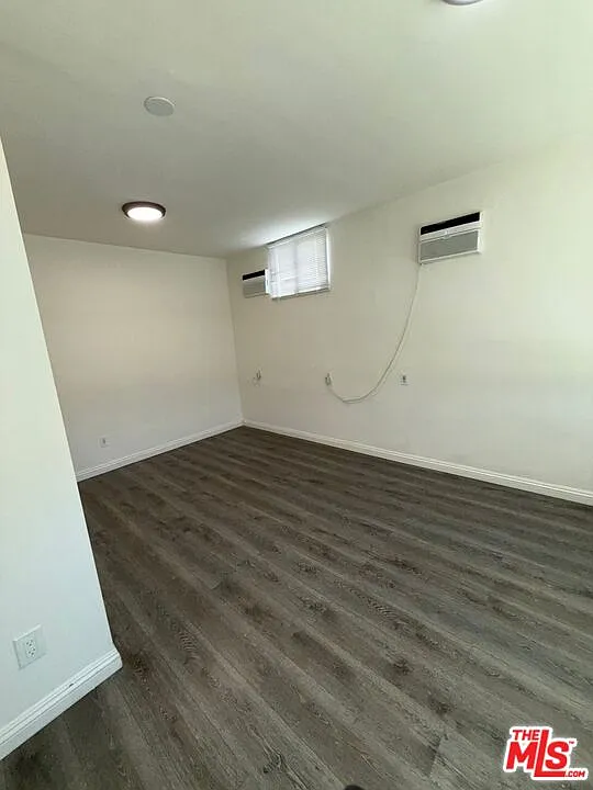 2 bed, 2.0 bath, 1200 sqft, $2,650 — Photo 3