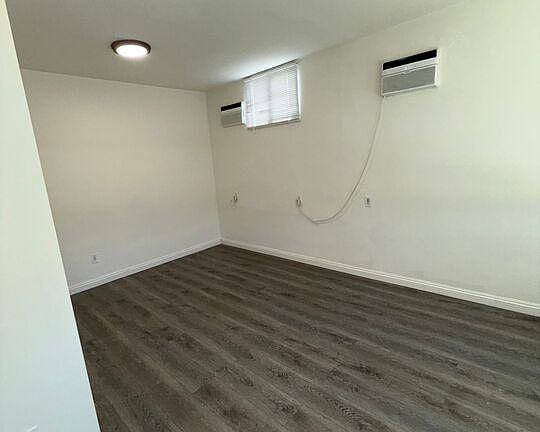 3rd image of 6006 W Pico Blvd #1/2