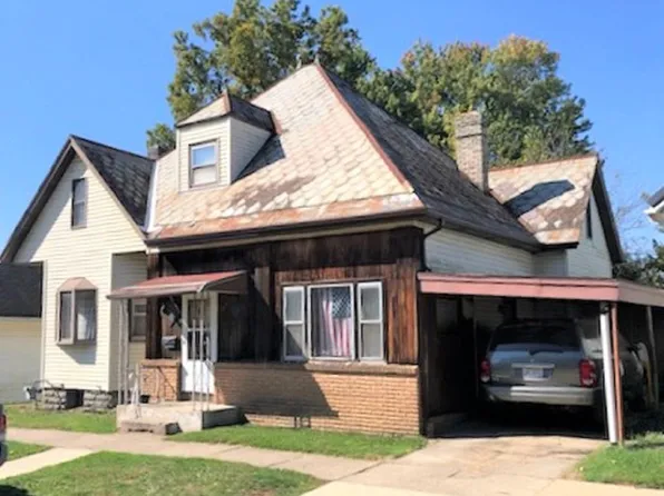 71 S High St, Logan, OH 43138