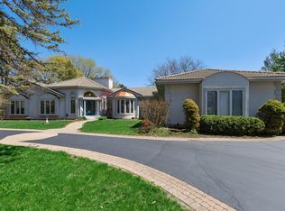 26141 NW Lake Shore Dr, Barrington, IL 60010