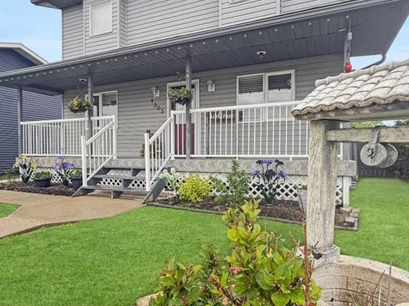 4305 N 47th Ave, Mayerthorpe, AB T0E 1N0