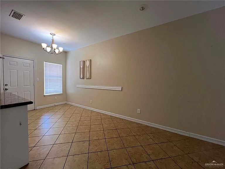 313 S 49th St #4 — Photo 14