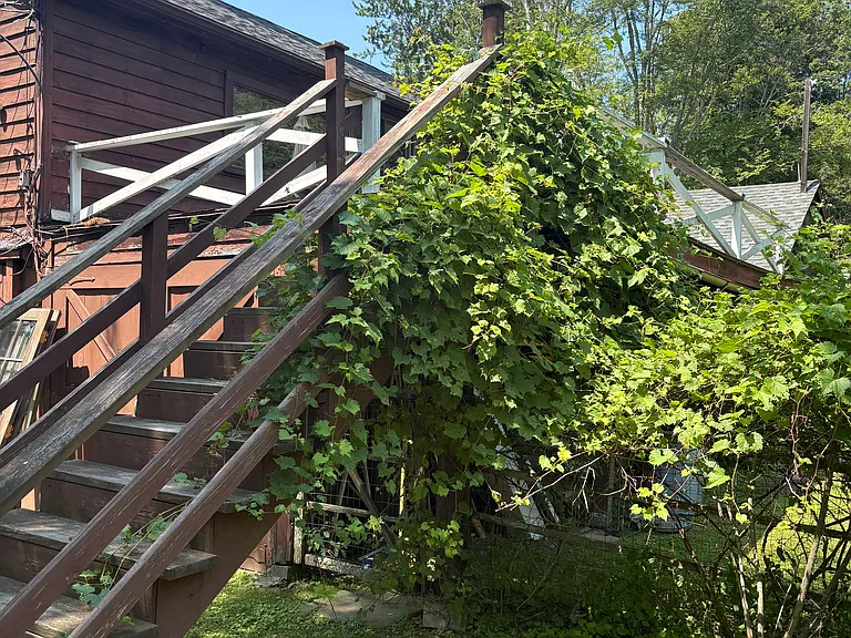 35C Hasbrouck Ln — Photo 12