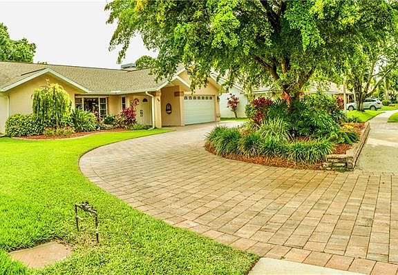 2nd image of 349 Woodvale Dr