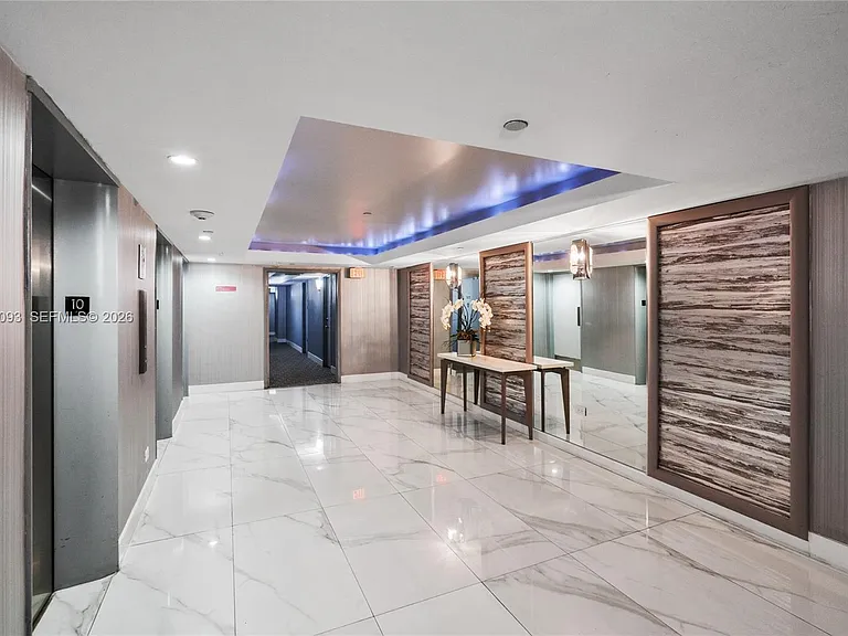 5055 Collins Ave #10H — Photo 37