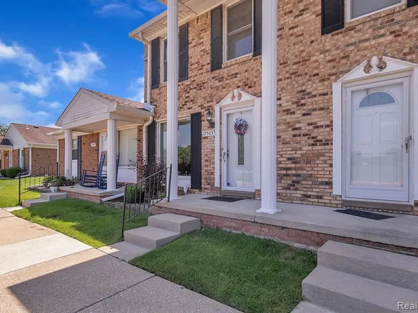 17505 Raleigh Square Dr #74, Southgate, MI 48195